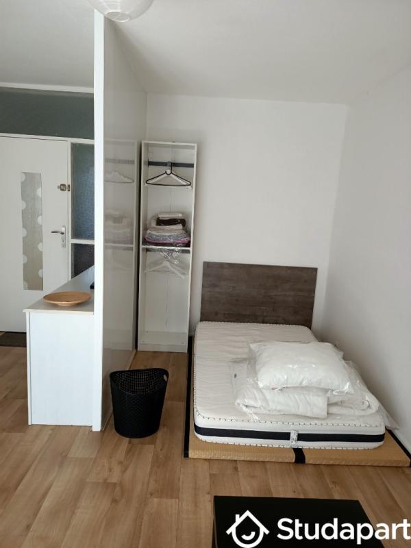 Chambre - 11 m² - 1 pièce