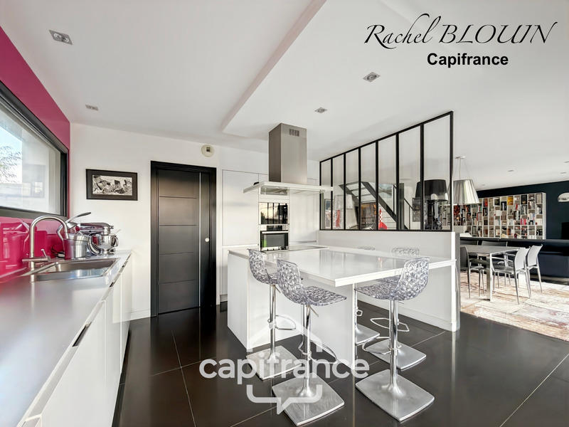 Maison - 160 m² - 7 pièces