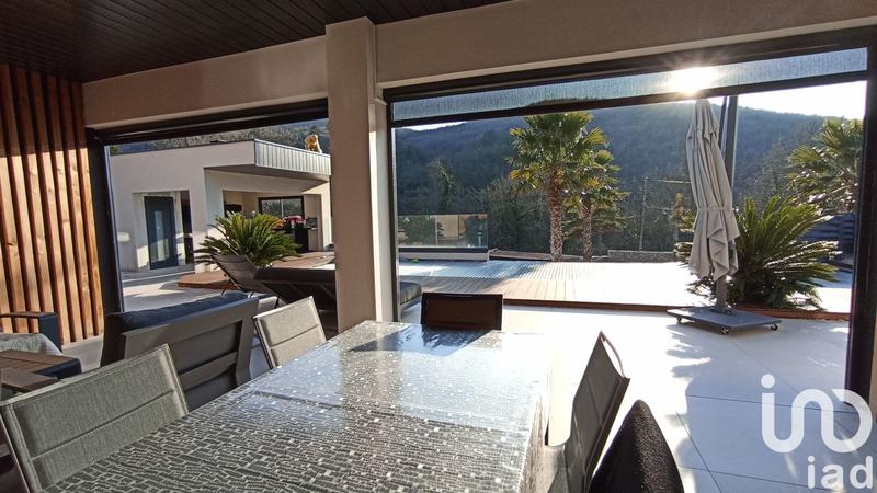 Maison - 158 m² - 5 pièces