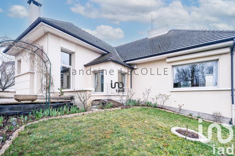 Maison - 448 m² - 9 pièces