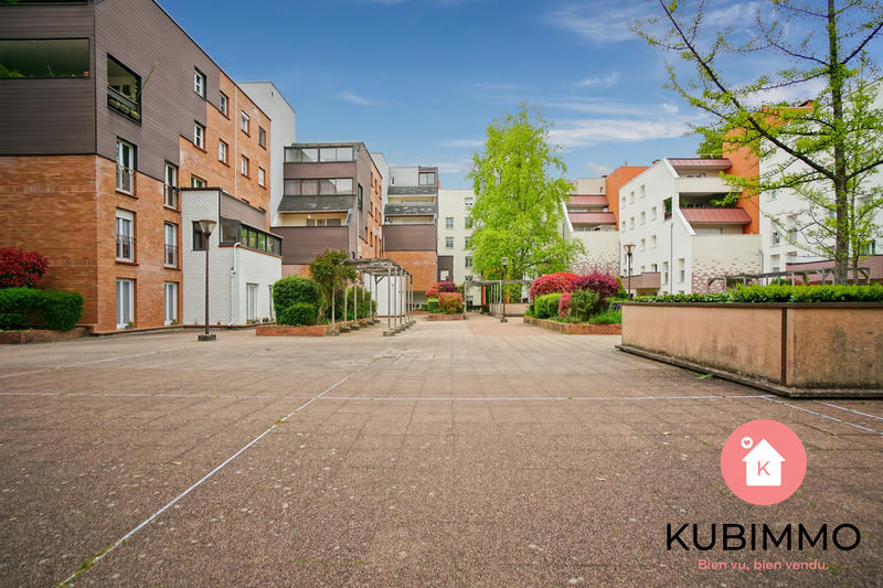 Appartement - 104 m² - 5 pièces