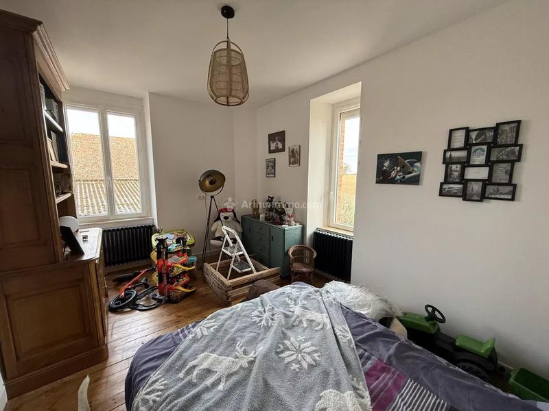 Maison - 215 m² - 7 pièces