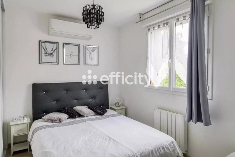 Pavillon - 85 m² - 4 pièces