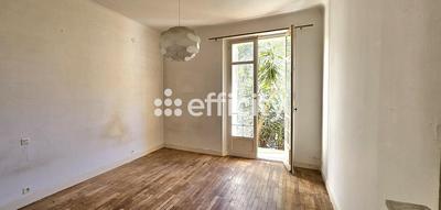 Appartement - 150 m² - 5 pièces
