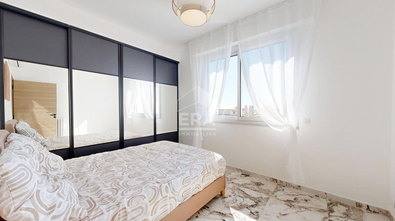 Appartement - 79 m² - 3 pièces