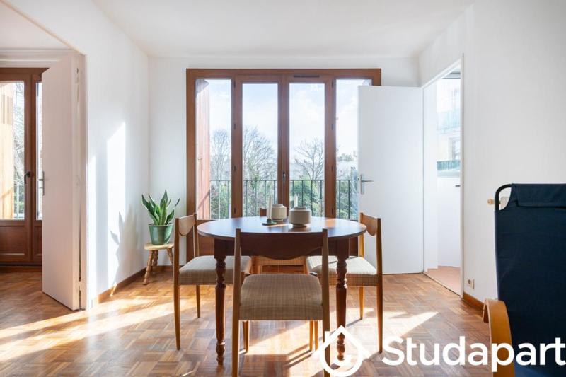 Chambre - 12 m² - 1 pièce