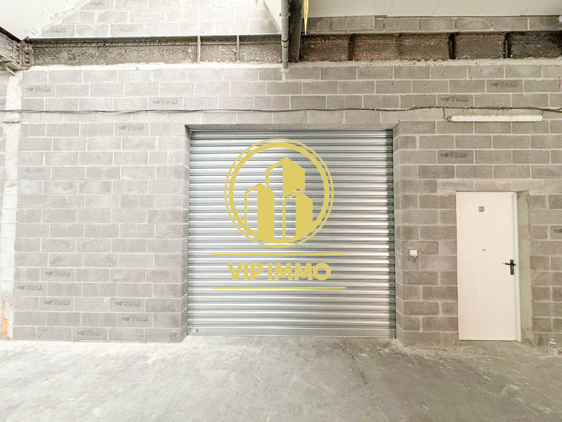 Local d'activités - 107 m²