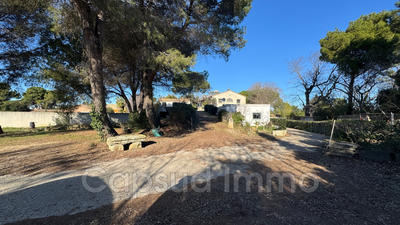 Propriété - 290 m² - 9 pièces