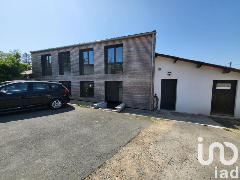 Maison - 200 m² - 8 pièces