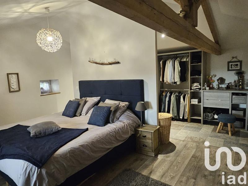 Maison - 287 m² - 8 pièces