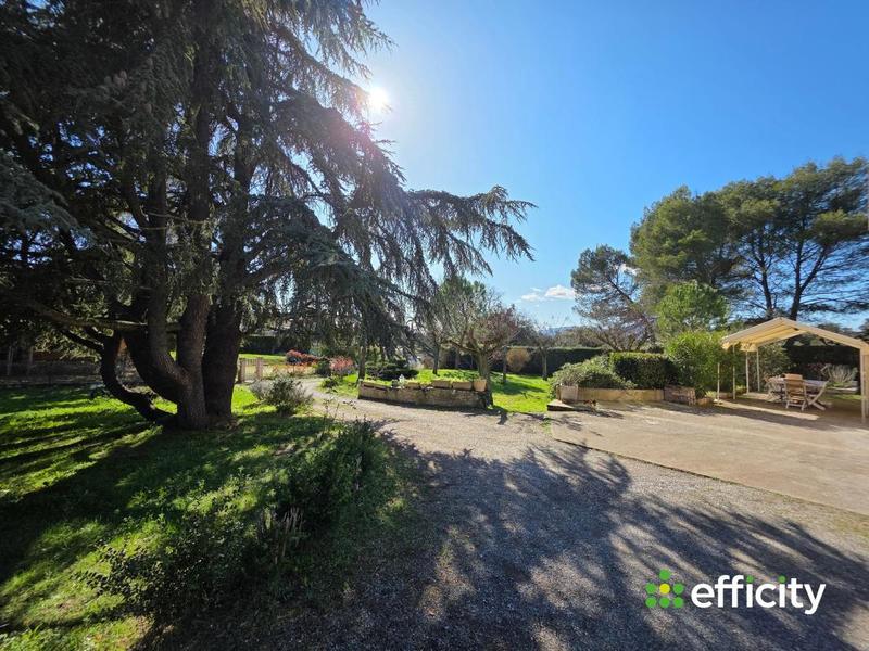 Villa - 152 m² - 5 pièces