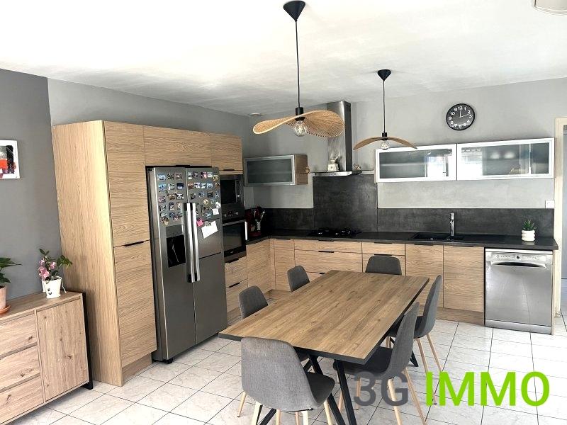 Maison - 100 m² - 4 pièces