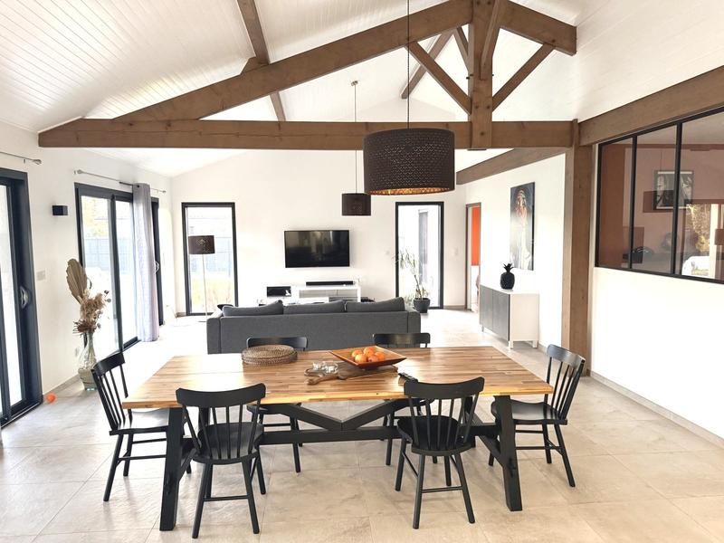 Maison contemporaine - 195 m² - 6 pièces