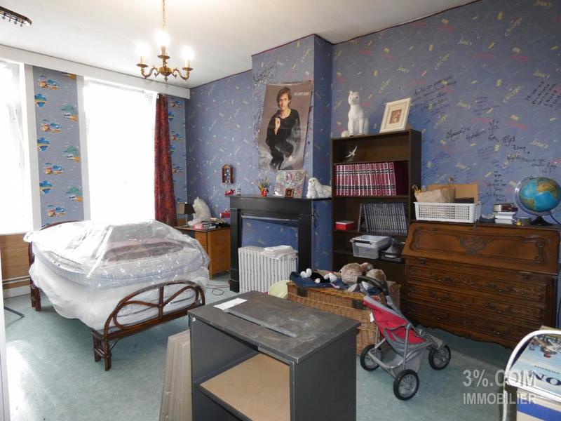 Maison - 273 m² - 9 pièces