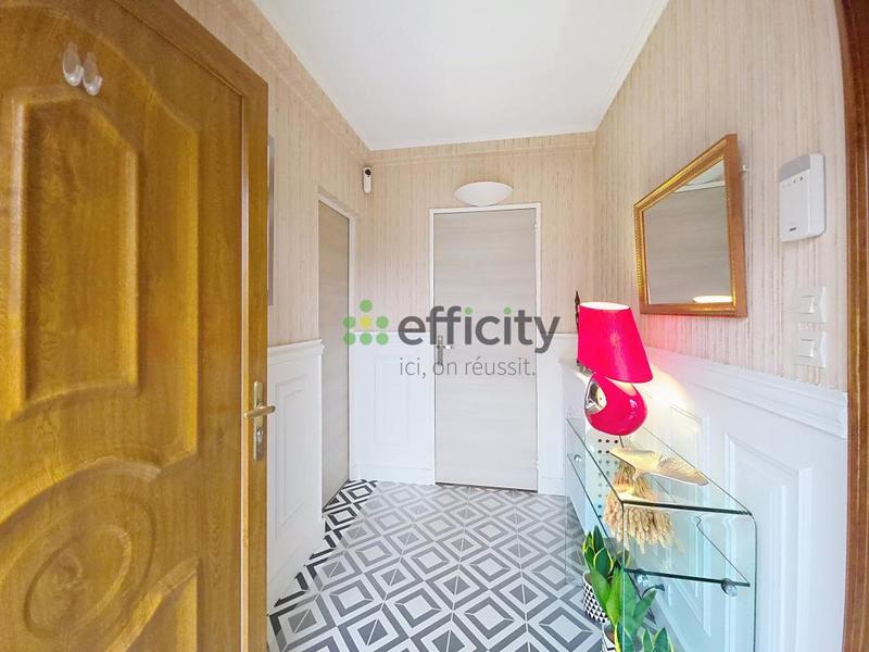 Maison - 95 m² - 6 pièces