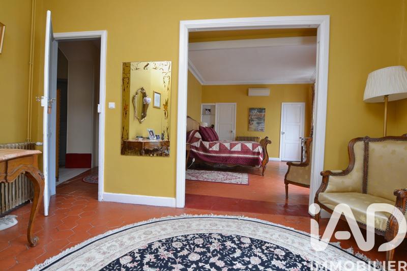 Maison - 430 m² - 12 pièces