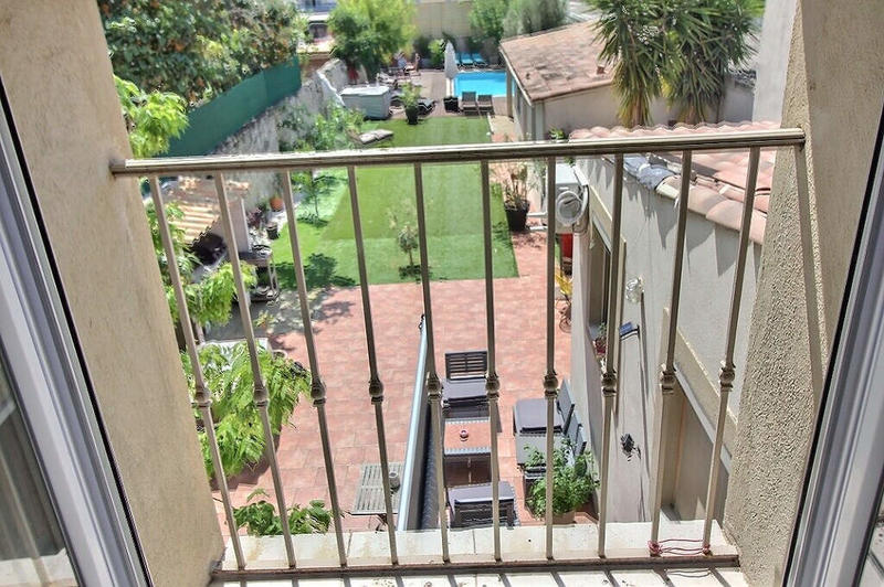 Maison - 210 m² - 9 pièces