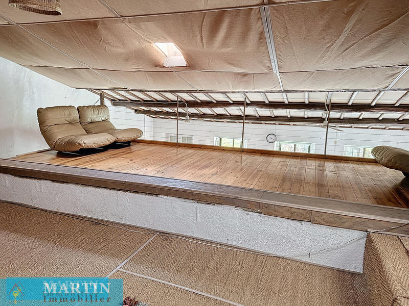 Maison - 246 m² - 8 pièces