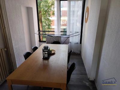 Appartement - 85 m² - 5 pièces