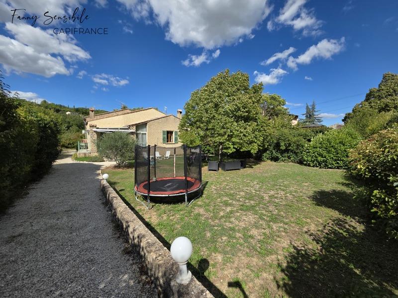 Maison - 161 m² - 7 pièces