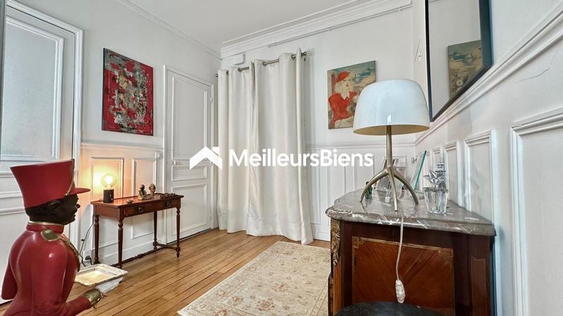 Appartement bourgeois - 86 m² - 4 pièces
