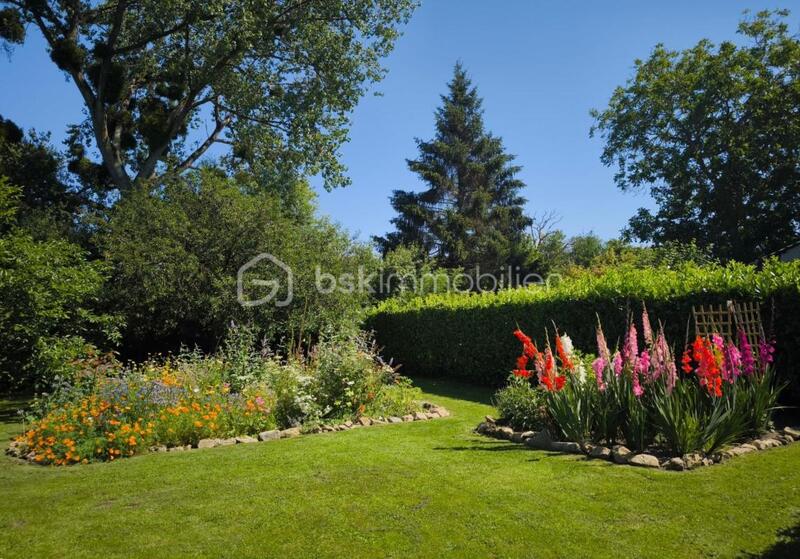 Maison - 182 m² - 6 pièces