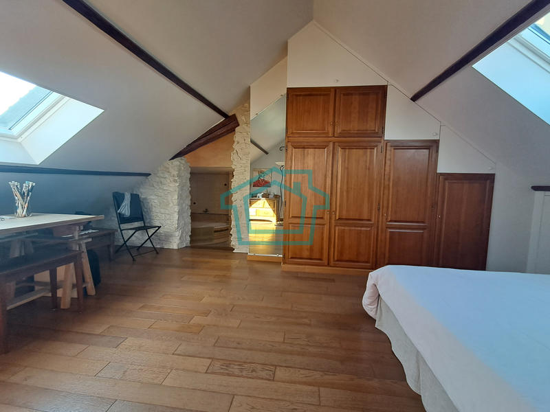 Maison - 185 m² - 6 pièces