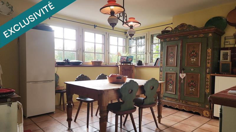 Maison - 219 m² - 9 pièces