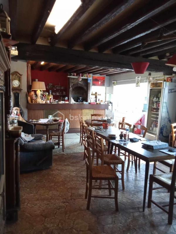 Maison - 212 m² - 5 pièces