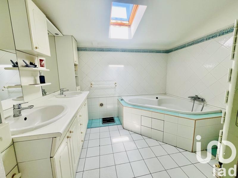 Maison de village - 165 m² - 7 pièces