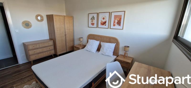 Chambre - 13 m² - 1 pièce