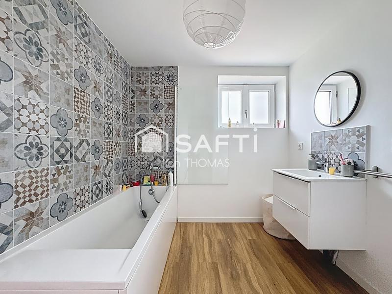 Maison de ville - 220 m² - 7 pièces