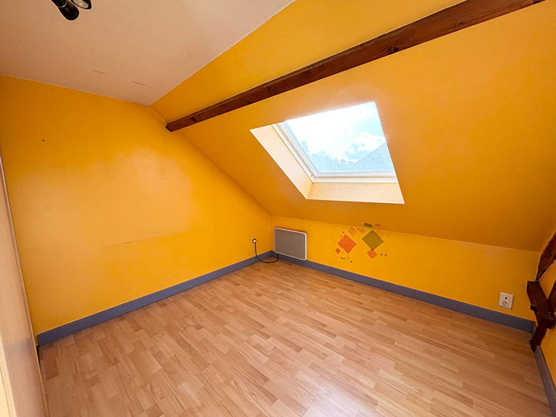 Maison - 97 m² - 5 pièces