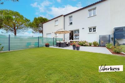 Maison - 95 m² - 4 pièces