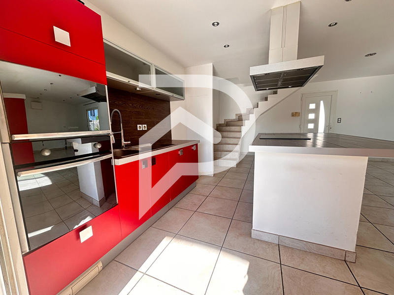 Maison - 145 m² - 6 pièces