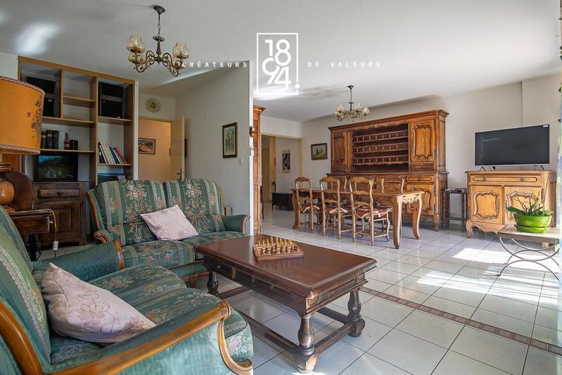 Appartement - 89 m² - 3 pièces