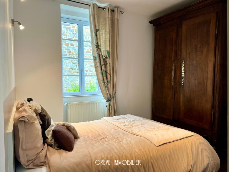 Maison - 190 m² - 8 pièces