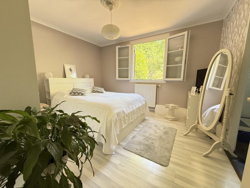 Maison traditionnelle - 164 m² - 7 pièces