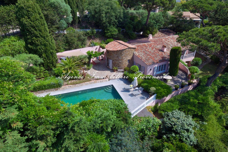 Villa - 200 m² - 7 pièces