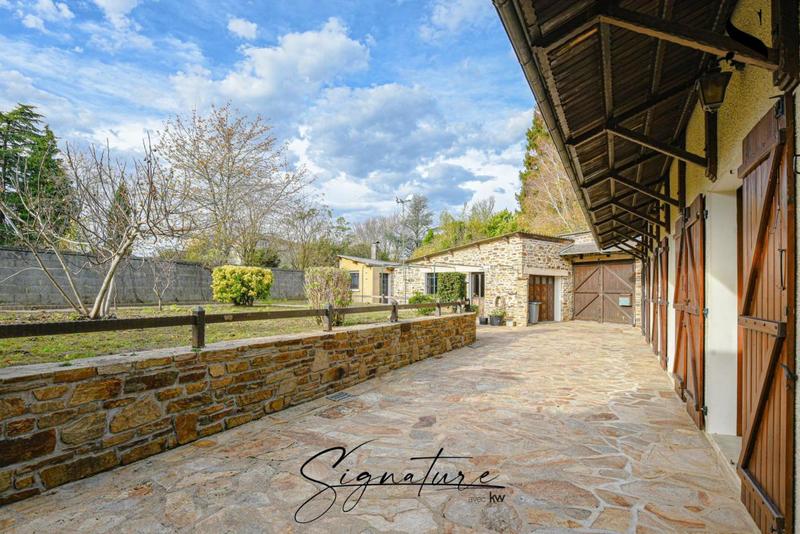 Maison - 163 m² - 8 pièces