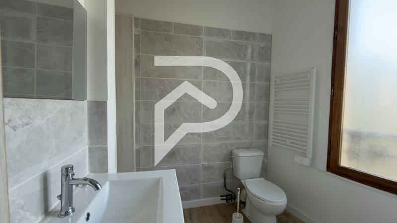 Maison - 83 m² - 5 pièces