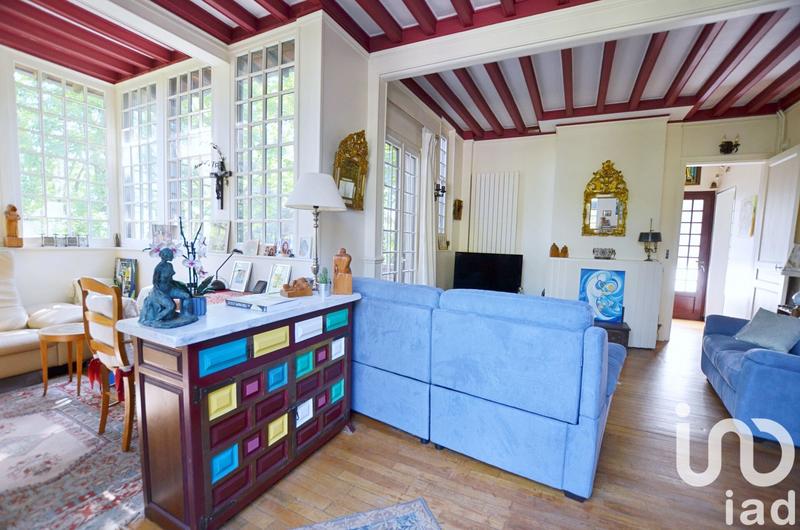 Maison - 180 m² - 8 pièces