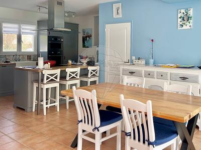 Maison - 97 m² - 4 pièces