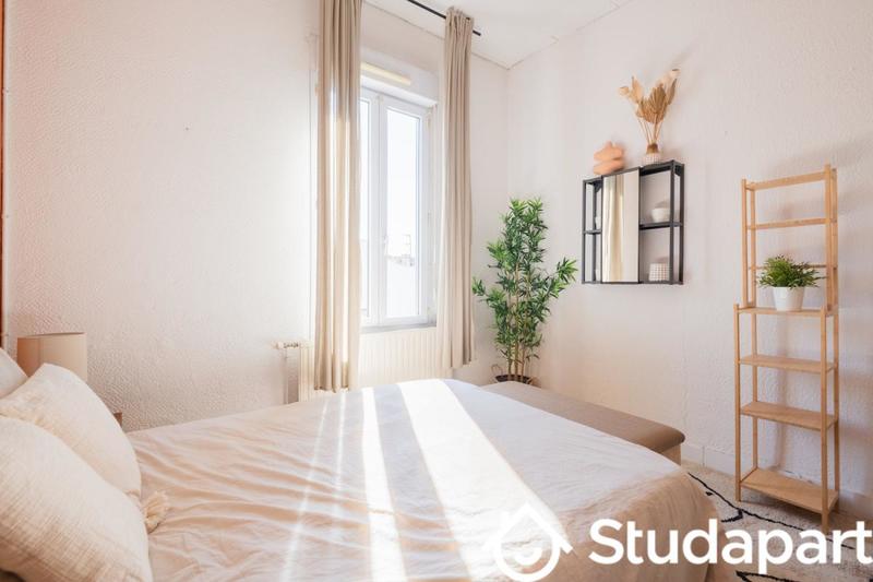 Chambre - 15 m² - 1 pièce