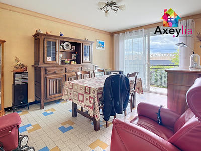 Maison - 80 m² - 5 pièces