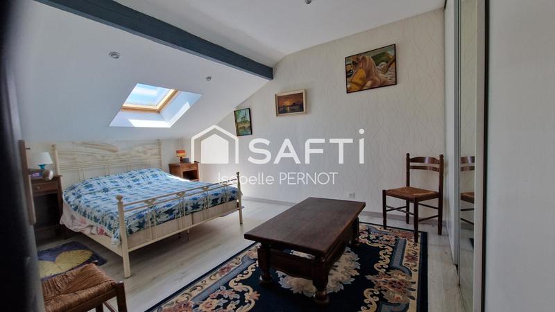 Maison de village - 191 m² - 7 pièces