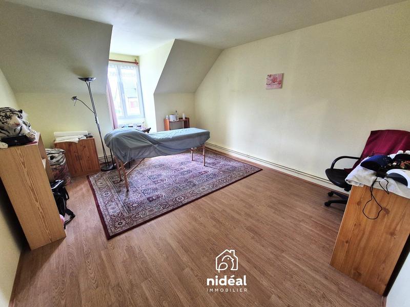 Maison - 228 m² - 9 pièces