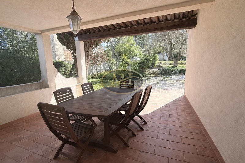 Maison - 160 m² - 6 pièces