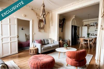 Maison - 161 m² - 9 pièces