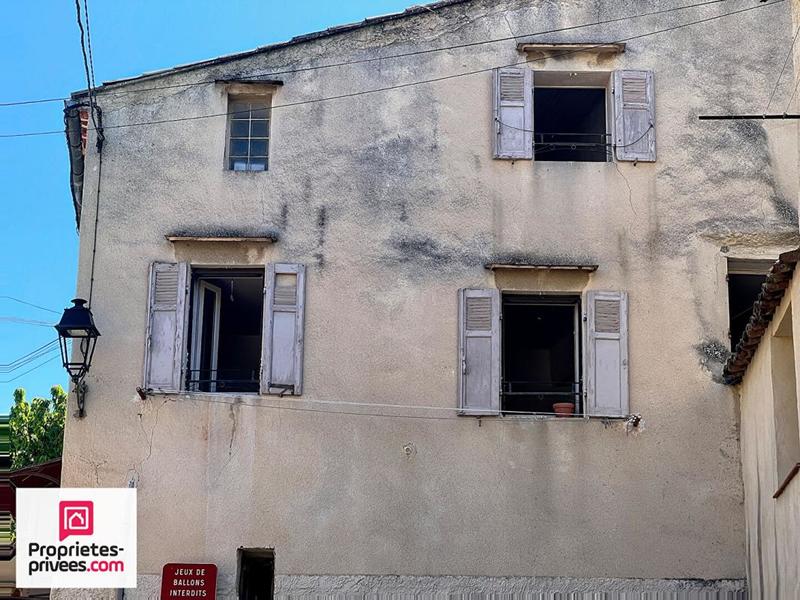 Maison - 96 m² - 5 pièces